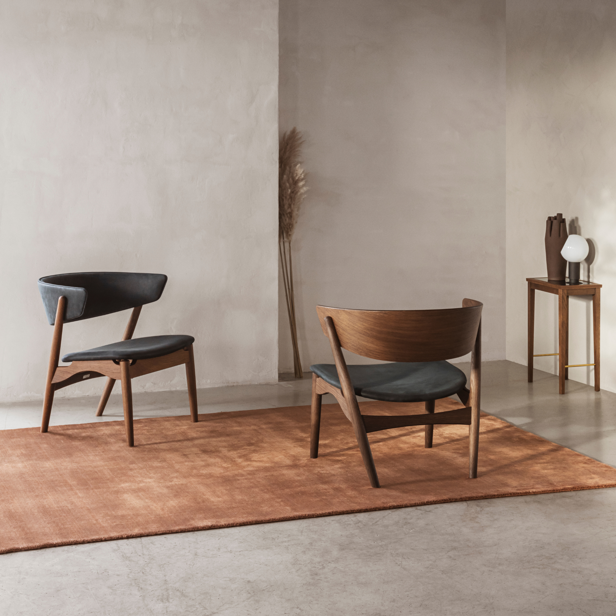 No7 Lounge Chair